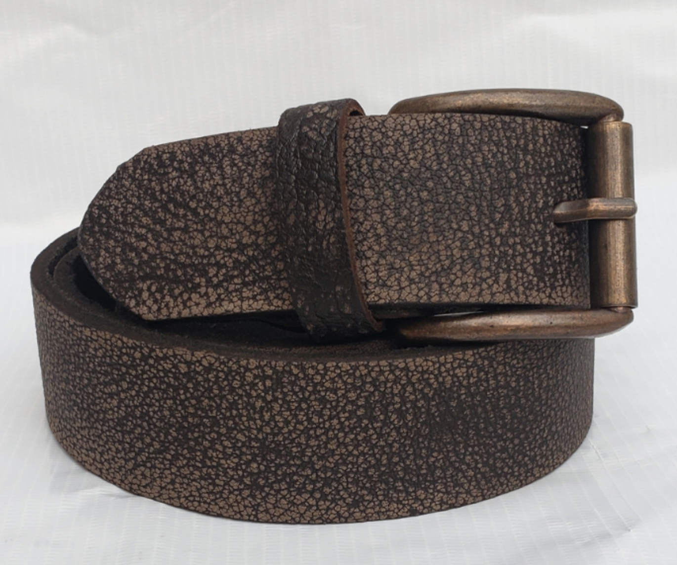 CLASSIC CHOCO BUFFALO JEANS LEATHER BELT IN BRASS SERIES